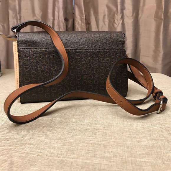 AUTHENTIC & NEW Classic Guess Shoulder/Crossbody Purse. - Picture 9 of 13
